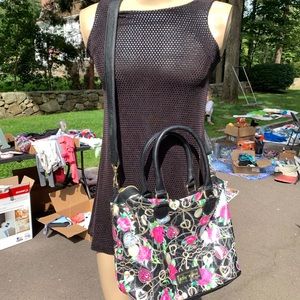 Betsey Johnson outfit long shirt and leather bag